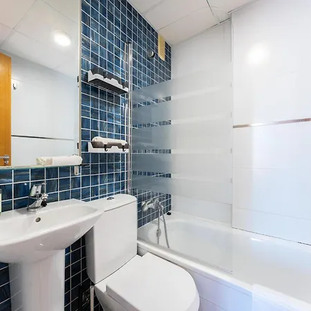 Apartamento For 4 With Parking,