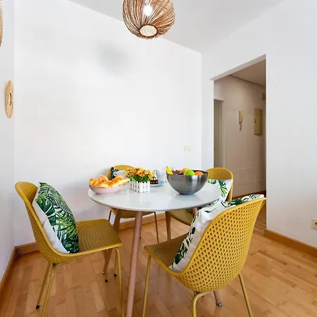 For 4 With Parking, マラガ